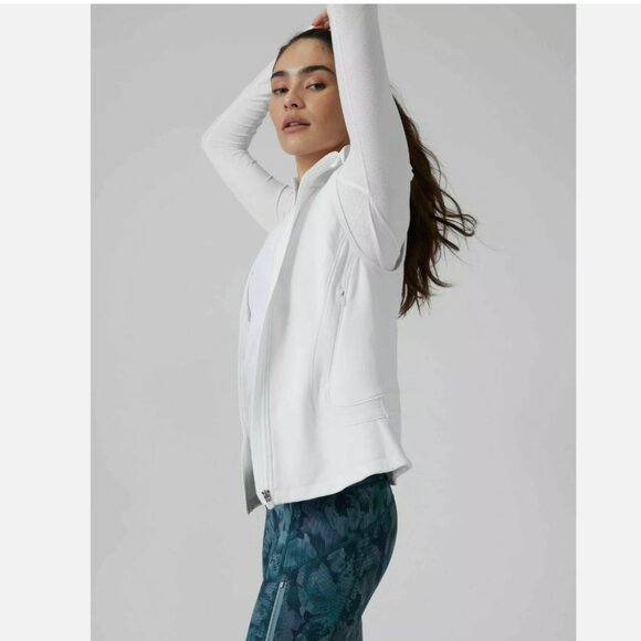 Athleta Evolve Fleece Vest white with reflective detail XL tall - Picture 5 of 9